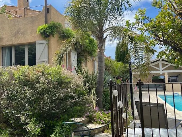 Joli Rez-De-Villa 80 M2 Proche Mer Carqueiranne 0*,